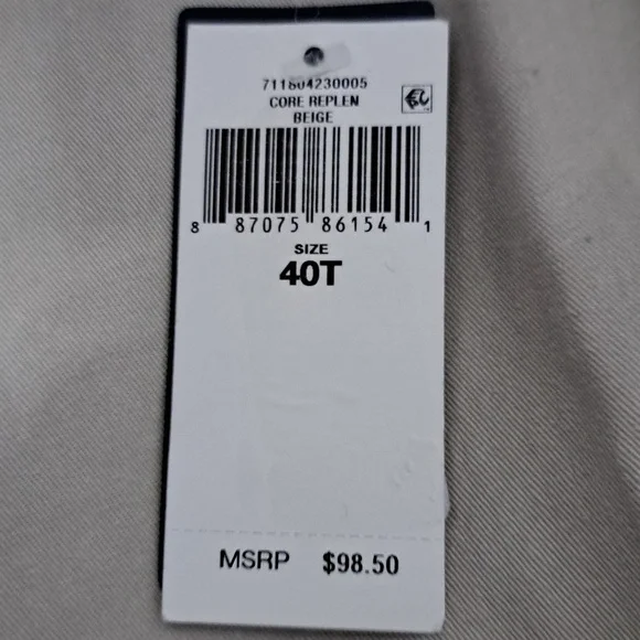 Polo Ralph LaurenGellar 10.25" Inseam Cargo Shorts - Picture 8 of 11